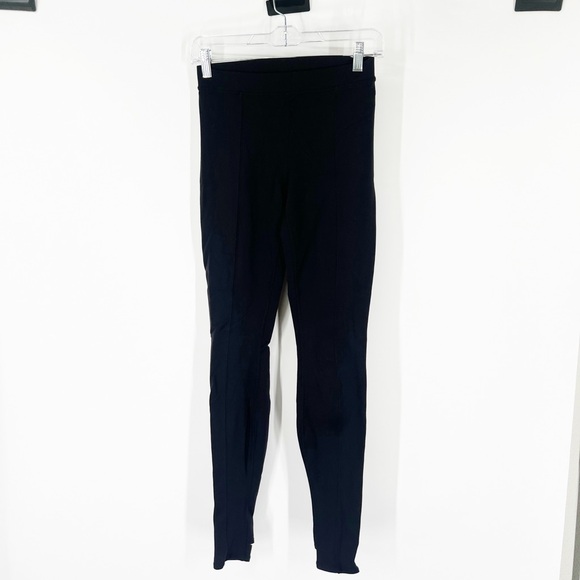 Alo Yoga Airbrush High-Waist Enso Leggings in Black - Picture 2 of 7